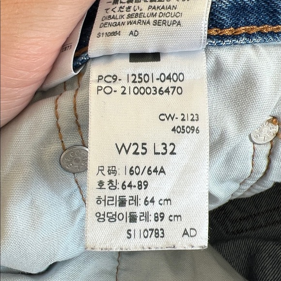 Levi's 501 Quality Premium Straight Blue Jeans - Picture 12 of 13